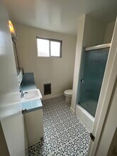 1044 Euclid in Santa Monica, CA - Foto de edificio - Building Photo