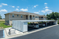 Linkside 1 Condominiums in North Port, FL - Foto de edificio - Building Photo