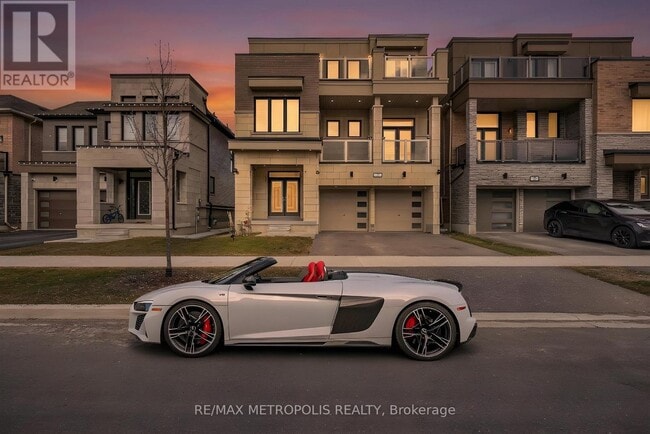 property at 35 Clipper Ln