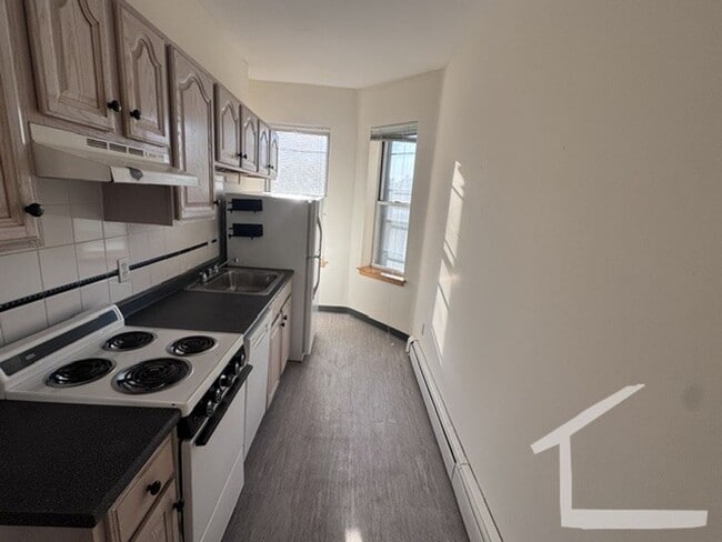 property at 226 Chestnut Hill Ave