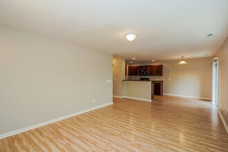 2145 Erin Ln in Mount Juliet, TN - Foto de edificio - Building Photo