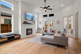 28227 Clear Breeze Ct in Spring, TX - Foto de edificio - Building Photo