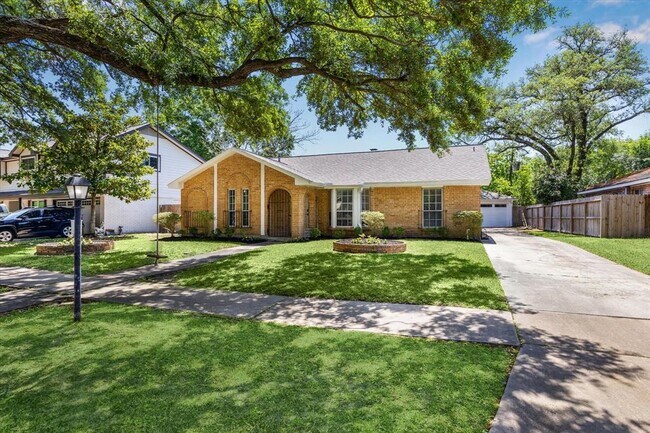12315 Whittington Ct N in Houston, TX - Building Photo - Building Photo