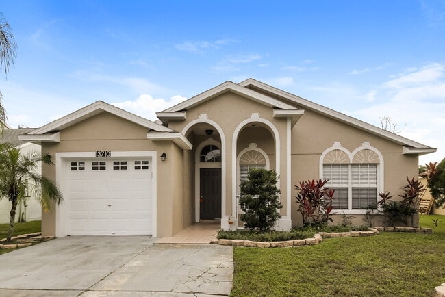 property at 13710 Glasser Ave
