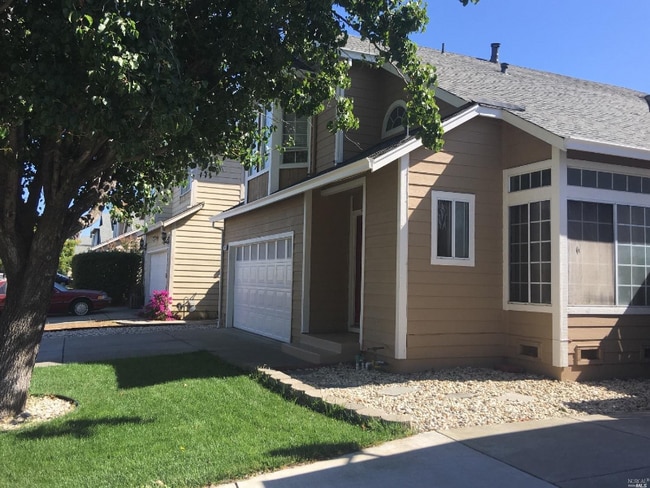 property at 317 Ridgecrest Cir
