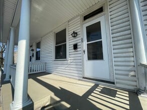 31 S Fayette St in Shippensburg, PA - Foto de edificio - Building Photo