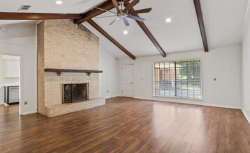 332 Kiowa Dr in Madison, MS - Foto de edificio - Building Photo