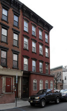 415 1ST St in Hoboken, NJ - Building Photo - Building Photo