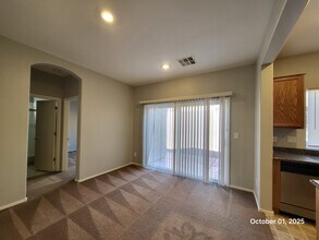 8716 Gateway Glen Dr in Las Vegas, NV - Building Photo - Building Photo