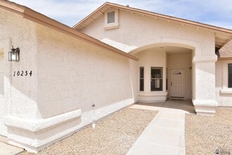 10254 E 38th St in Yuma, AZ - Foto de edificio - Building Photo