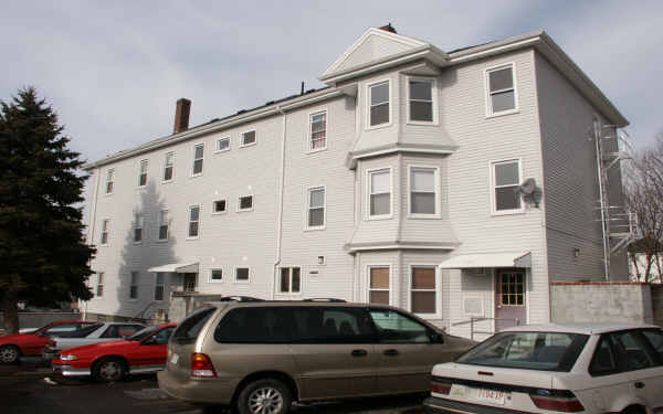 168 Covel St in Fall River, MA - Foto de edificio - Building Photo