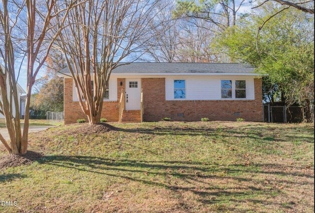 property at 2204 Emerson Pl