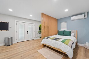 3021 E 10th St in National City, CA - Building Photo