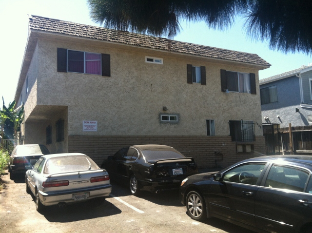 2626 Highland Ave in San Diego, CA - Foto de edificio