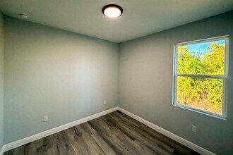 2006 E 6th St in Lehigh Acres, FL - Building Photo - Building Photo