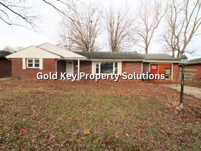 1911 Costello Dr in Anderson, IN - Building Photo - Building Photo