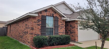 1615 Mustang Cyn Wy in Houston, TX - Building Photo - Building Photo