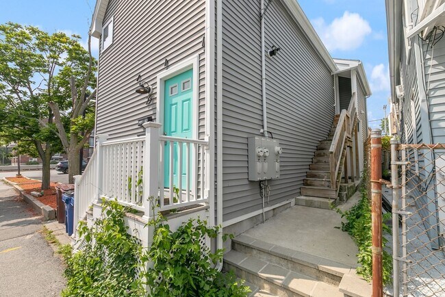 25 Beachland Ave in Revere, MA - Building Photo - Building Photo