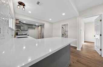 4822 Denison St in Muskogee, OK - Foto de edificio - Building Photo