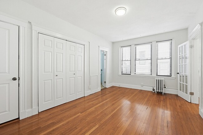 property at 62 Queensberry St