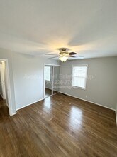 12154 Parkwood Pl in Maryland Heights, MO - Building Photo - Building Photo