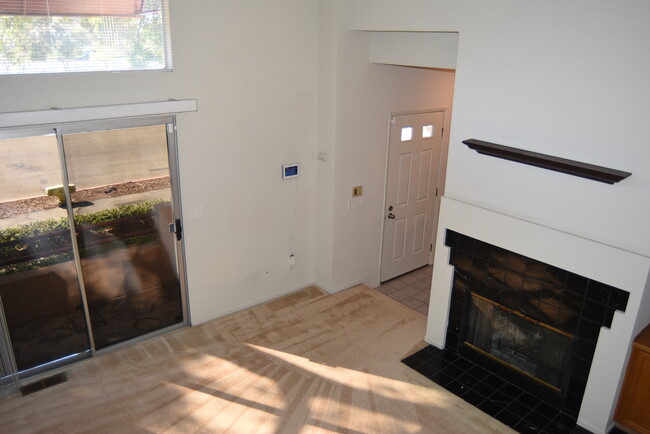109 Cityhomes Ln in Foster City, CA - Building Photo - Building Photo