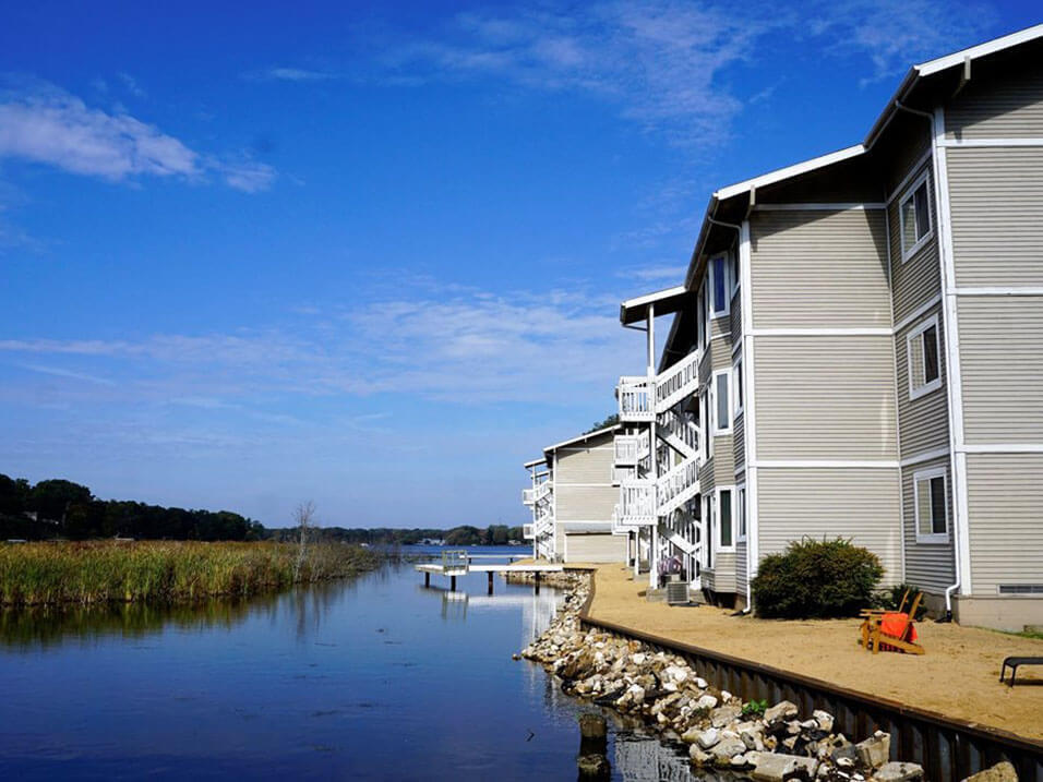 Hidden Cove in Norton Shores, MI - Building Photo