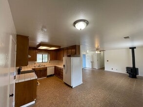 3664 Laurent Ln in Valley Springs, CA - Building Photo - Building Photo