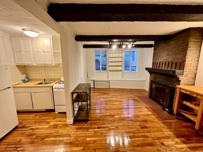 101 Myrtle St in Boston, MA - Building Photo - Building Photo