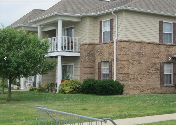 Capitol Pointe in Vandalia, IL - Building Photo