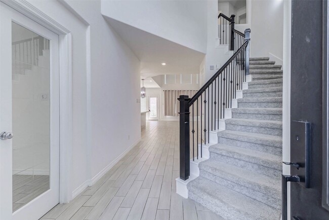 property at 30711 Thicket Ct