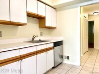 666 E Fox Hills Dr photo'