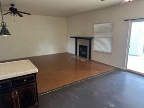 1339 Vine St in Exeter, CA - Building Photo - Building Photo