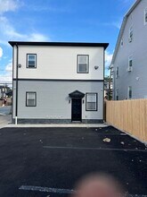 331 Myrtle Ave, Unit 1 in Irvington, NJ - Building Photo - Building Photo