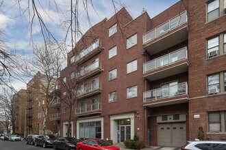 1689 E 21st St in Brooklyn, NY - Foto de edificio - Building Photo