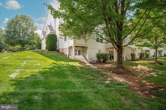 701 Dresher Woods Dr in Dresher, PA - Building Photo - Building Photo