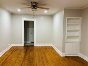 102 E Fort Worth St in Cleveland, TX - Building Photo - Building Photo