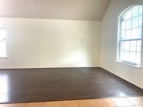 378 Paradise Mountain in Buda, TX - Building Photo - Building Photo