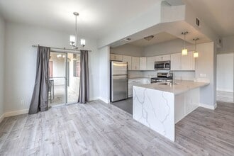 10233 King Henry Ave in Las Vegas, NV - Building Photo - Building Photo