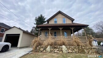 88 Belleview Ave in Torrington, CT - Building Photo