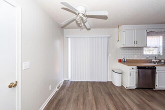 444 Academy Rd in Walterboro, SC - Building Photo - Building Photo