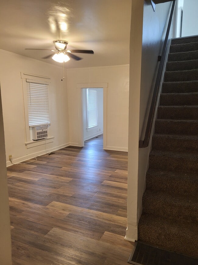 536 Notre Dame Ave, Unit Richard in Dayton, OH - Building Photo - Building Photo
