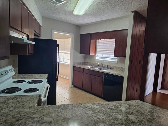 309 Somerset Dr in Fort Walton Beach, FL - Building Photo - Building Photo