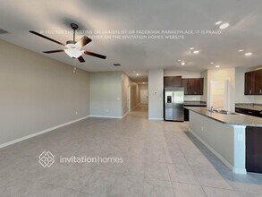 1533 Blue Rose Dr in Ruskin, FL - Foto de edificio - Building Photo