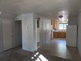 2537 Rose Ave in South Lake Tahoe, CA - Building Photo