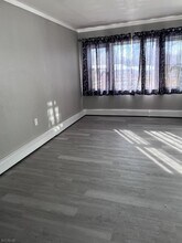 126 Metro Trail in Hopatcong, NJ - Building Photo - Building Photo