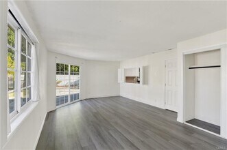 23561 Duryea Dr in Lake Forest, CA - Building Photo - Building Photo