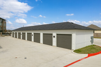 Nine50 Town Lake at Midtown in College Station, TX - Building Photo - Building Photo