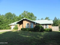 4050 Linwood Dr photo'