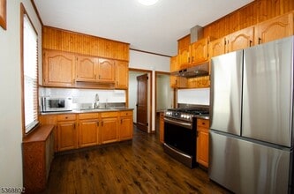 74 Harrison Pl in Clifton, NJ - Building Photo - Building Photo